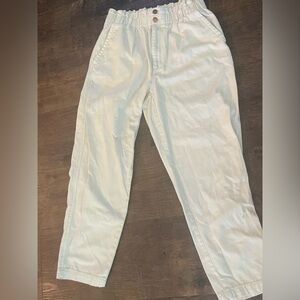 UNIVERSAL THREADS Paper Bag Cargo Pants Cream